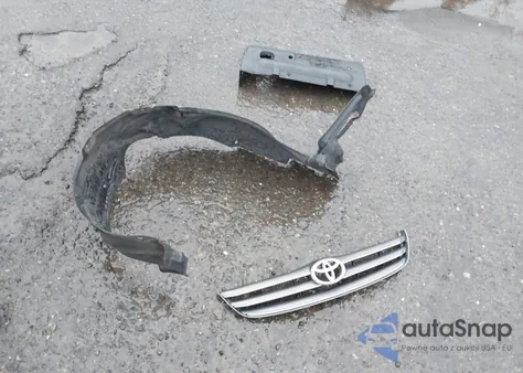 2004 Toyota Corolla Le from USA, damaged, VIN 2T1BR32E34C266813